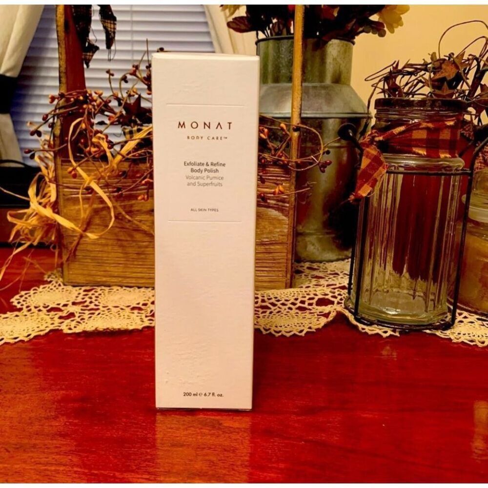 Monat Body Care -Exfoliate & Refine polish Volcanic Pumice & Superfruits